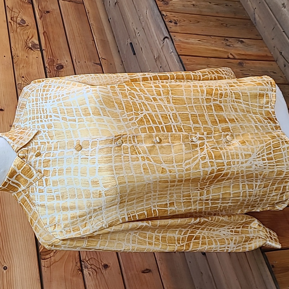 Vintage button down blouse
